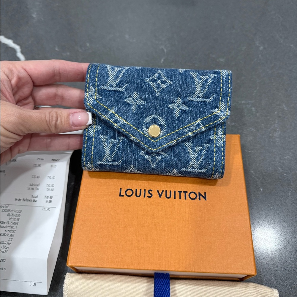 💔SOLD💔Louis Vuitton Denim Victorine Wallet